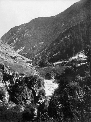Colmars, Pont Haut, en 1896 par Paul Lancrenon Colmars, Pont Haut, en 1896 par Paul Lancrenon