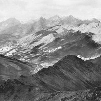 Vallée de Larche vue de l'Enclausette, en 1897 par Paul Lancrenon