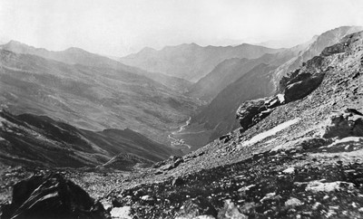 Vue du Col de Saint-Véran sur la vallée de la Varaita di Chianale, en 1897 par Paul Lancrenon Vue du Col de Saint-Véran sur la vallée de la Varaita di Chianale, en 1897 par Paul Lancrenon
