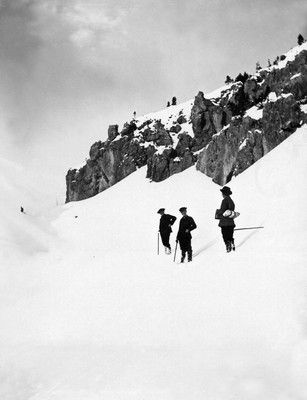 Vers le Col d'Izoard, en 1896 par Paul Lancrenon Vers le Col d'Izoard, en 1896 par Paul Lancrenon
