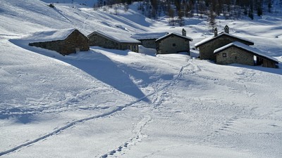 Refuge de la Marmotte - Entrelor Refuge de la Marmotte - Entrelor