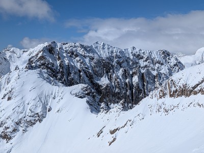 Pas du Préfouns devant les Caires du Préfouns Pas du Préfouns devant les Caires du Préfouns