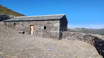 Buron de Peyre-Arse  / Refuge 