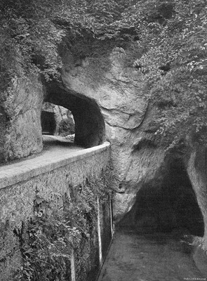 Les grands goulets en 1900 par Neurdein