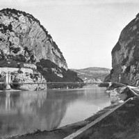 Le Rhône à Pierre-Châtel