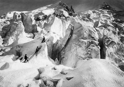 Glacier des Bossons, la Jonction, Mont Blanc duTacul, Mont Maudit, par Georges Tairraz I Glacier des Bossons, la Jonction, Mont Blanc duTacul, Mont Maudit, par Georges Tairraz I