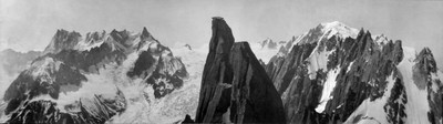Vue des Grands Charmoz, des Grandes Jorasses au Mont Blanc par Georges Tairraz I Vue des Grands Charmoz, des Grandes Jorasses au Mont Blanc par Georges Tairraz I