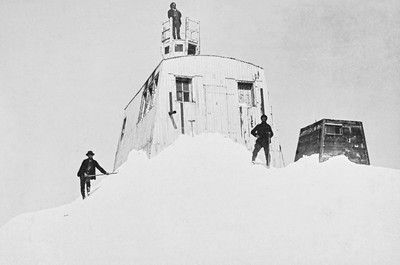 Sommet du Mont Blanc et observatoire Jansen par Georges Tairraz I Sommet du Mont Blanc et observatoire Jansen par Georges Tairraz I
