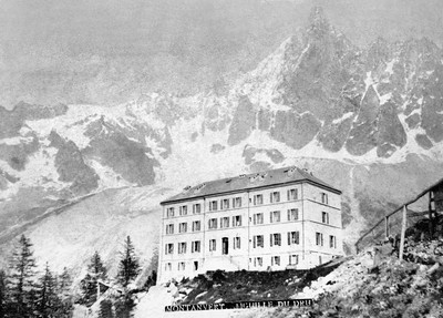 Montenvers, Aiguille du Dru par Joseph Tairraz Montenvers, Aiguille du Dru par Joseph Tairraz
