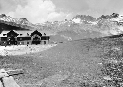 Le Chalet du Lautaret et le Grand Galibier par Georges Tairraz I Le Chalet du Lautaret et le Grand Galibier par Georges Tairraz I