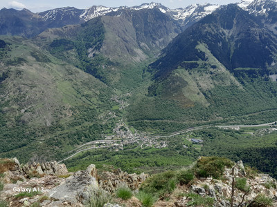 Mérens depuis le pic de Savis Mérens depuis le pic de Savis