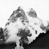 Ushba par Vittorio Sella en 1889