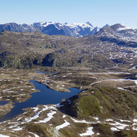 Lac Fourchu, avec le Grand Pic de Belledonne en arrière plan