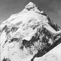 K2 NE par Vittorio Sella en 1909