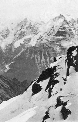 Mönch - Jungfrau vus du Schilthorn par Adolphe Braun en 1860 Mönch - Jungfrau vus du Schilthorn par Adolphe Braun en 1860