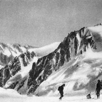 Coté ouest du Mont Maudit vu du Dôme du Goûter avant 1927