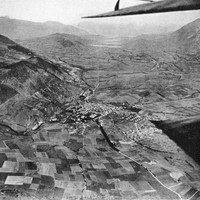 La Mure avant 1928. Au loin les lacs de Laffrey