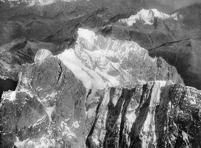 Aiguille de Leschaux - Mont Gruetta - Petites Jorasses, avant 1928