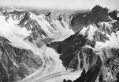 Aiguille de Talèfre et de Leschaux, Grandes Jorasses, les Périades, Glacier de Talèfre et de Leschaux avant 1928 Aiguille de Talèfre et de Leschaux, Grandes Jorasses, les Périades, Glacier de Talèfre et de Leschaux avant 1928