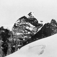 Jungfrau S, par Vittorio Sella