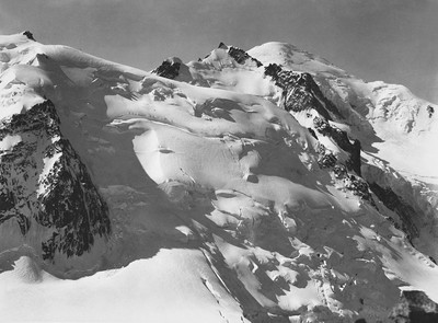 Mt. Blanc du Tacul, Mt. Maudit, Mt. Blanc par Vittorio Sella en 1883 Mt. Blanc du Tacul, Mt. Maudit, Mt. Blanc par Vittorio Sella en 1883