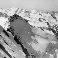 Täschhorn - Monte Rosa - Lyskamm - Breithorn vus du Dom par Vittorio Sella