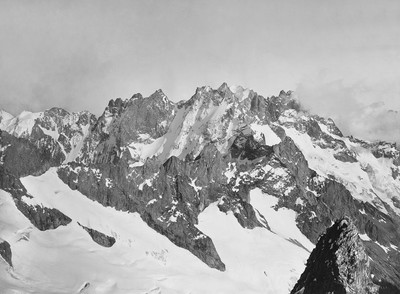 Grande Ruine, Ecrins par Vittorio Sella en 1885 Grande Ruine, Ecrins par Vittorio Sella en 1885