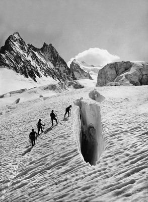 Grande Sagne, Barre Noire, Barre des Écrins, Glacier Blanc par Vittorio Sella 1883 Grande Sagne, Barre Noire, Barre des Écrins, Glacier Blanc par Vittorio Sella 1883