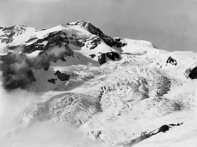 Lyskamm, glacier du Lys par Vittorio Sella Lyskamm, glacier du Lys par Vittorio Sella