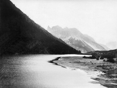 Ancien lac de Paroird (Parouart), en 1897 par Paul Lancrenon Ancien lac de Paroird (Parouart), en 1897 par Paul Lancrenon