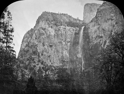 Vallée du Yosemite, Pohono, Bridal Veil, par Carleton Watkins