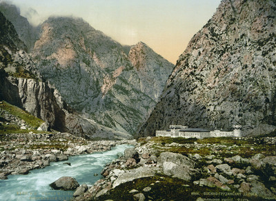 Ancien fort de la gorge de Darial, en 1900 par Photoglob N°0000008866
