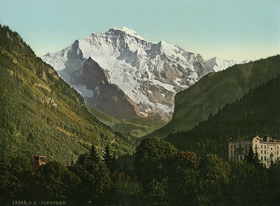 Jungfrau vue d'Interlaken, en 1900, par Photoglob N°0000018363