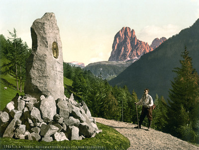 Monument Paul Grohmann, en 1900 par Photoglob N°00000017417 Monument Paul Grohmann, en 1900 par Photoglob N°00000017417