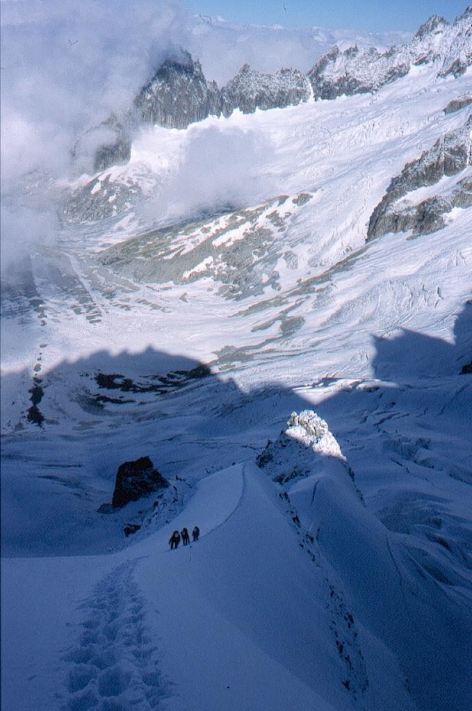 Arête de la pointe Isabella - 7h00 du matin - vertical