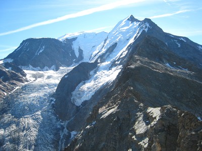 Pointe Centrale De Tricot Arete De Tricot En Boucle Depuis Le Champel Camptocamp Org
